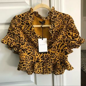 Leopard Ruffled V Neck Crop Top